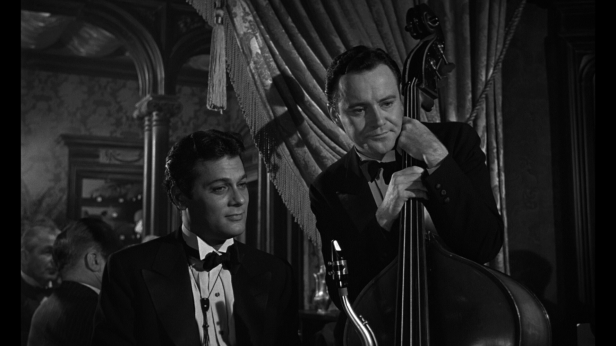 vlcsnap-2017-06-18-19h45m04s416